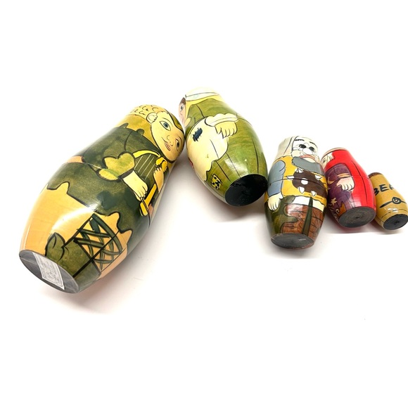 Villagers Nesting Dolls & Pot Of Beans 5 pcs - Picture 10 of 16